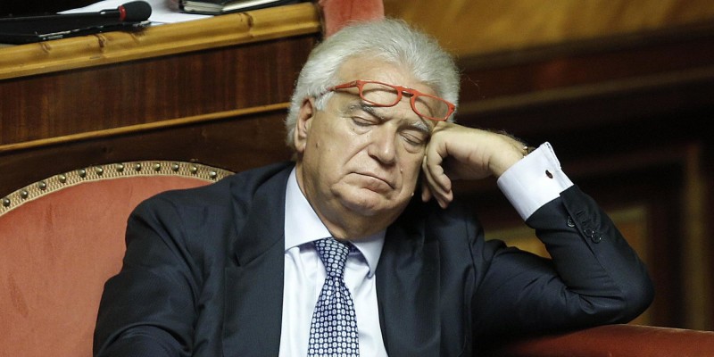 Denis Verdini in Senato durante le votazioni degli emendamenti alla riforma costituzionale, Roma, 6 ottobre 2015. ANSA/ GIUSEPPE LAMI